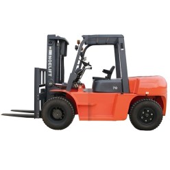 FD70 Diesel-Gabelstapler, 7 Tonnen