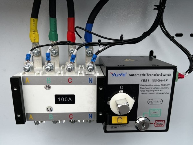 Générateur diesel industriel VLAIS KDE-60000 avec ATS, moteur Ricardo 62.5kVA, 50kW, 380V/50HZ type fermé