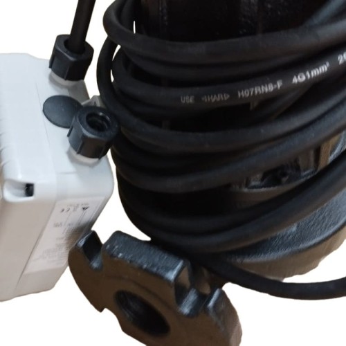 Погружний насос Dreno GRIX 32-2/110 M з системою подрібнення