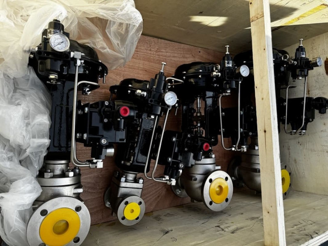 DN65 Регулирующий клапан с пневматическим приводом 10Р11Y-DNx6516Z-L112C-C (корпус CF8, седло SS304) с позиционером YT-1000, вход 4-20мА, Ex