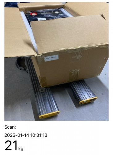 Batería CL-12.8V 200Ah, LiFePO4, LFP ABS Shell de pie con Bluetooth y pantalla