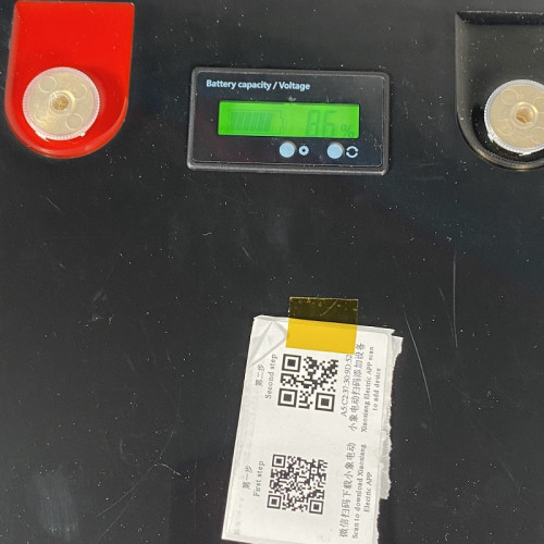 Batterie pour alimentation de secours CL-12.8V 300Ah, LiFePO4, LFP ABS Coque sur pied avec Bluetooth et écran