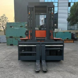 Diesel forklift FD160-35, 16 tonnes, fork lift height 3.5 m, Yuchai Engine