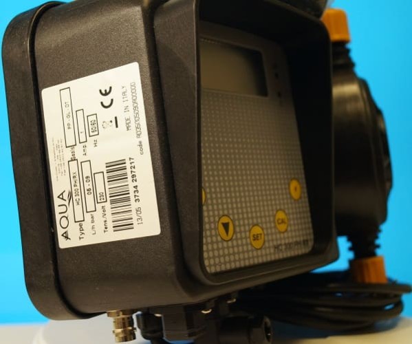HC 300 PH-RX 05-09 PP-GL-DT 230V дозирующий соленоидный насос