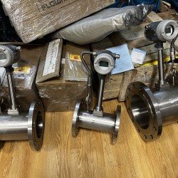 DN150 Stainless steel vortex flow meter LUGB-D PN16 RF DIN flange, for steam, 1,4-14 t/h, <1.6 MPa, <250°C, 4-20mA, ExdIIBT6