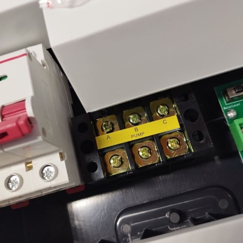 Pump Сontroller Y1-4000D, ABS plastic, 3-phase 380V-415V, 0,75-4kW