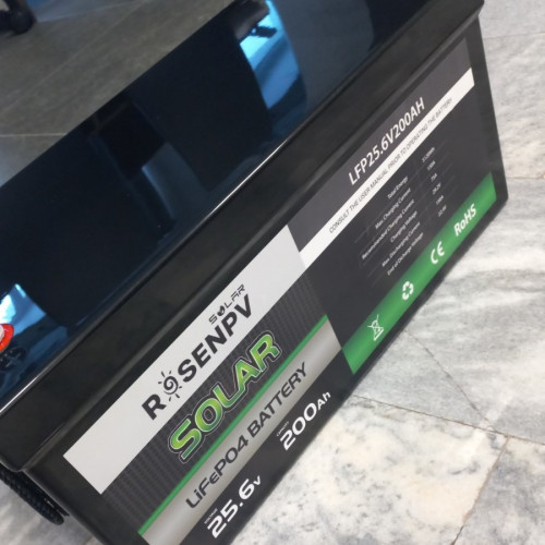 Batería de litio-hierro-fosfato (litio-ferro) 25,6V 200Ah LiFePO4, LFP de pie con células EVE 3,2V 100Ah LiFePO4 grado A