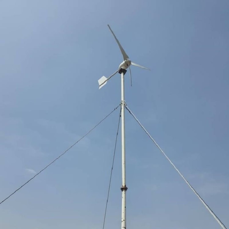 Turbine éolienne de 800W 12V 24V 48V éolienne avec régulateur MPPT 6