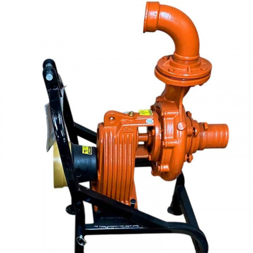 Sprinklerpumpe mit Antrieb von der Zapfwelle (PTO) des Traktors MTZ-P 100-90S