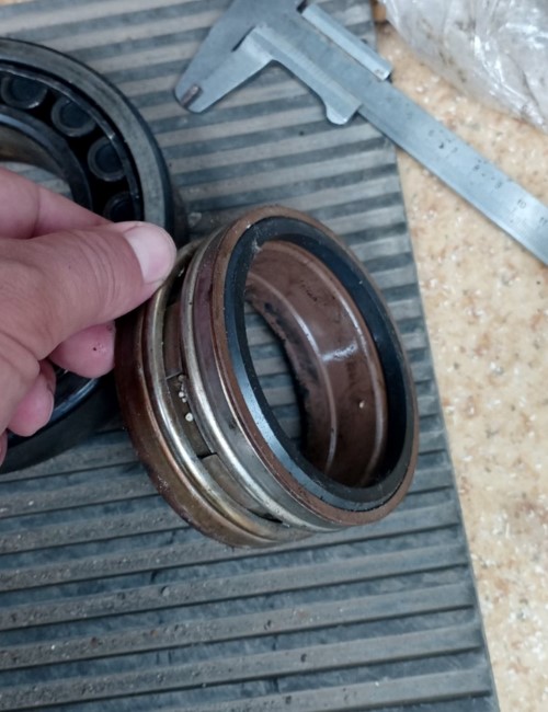 Замена уплотнения Hydro-Vacuum S.A FZC.4.50.1.4110